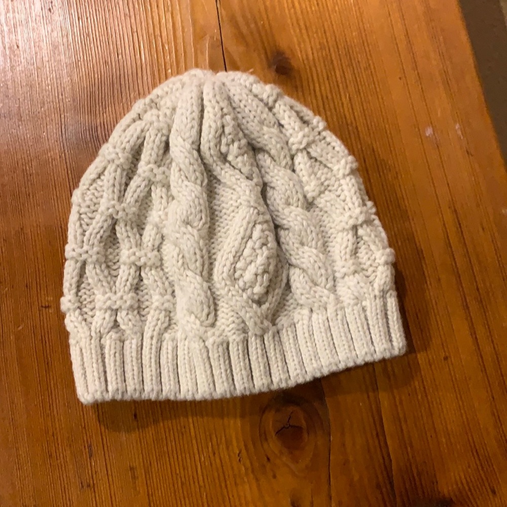 Cable Knit Beanie Size 3 years